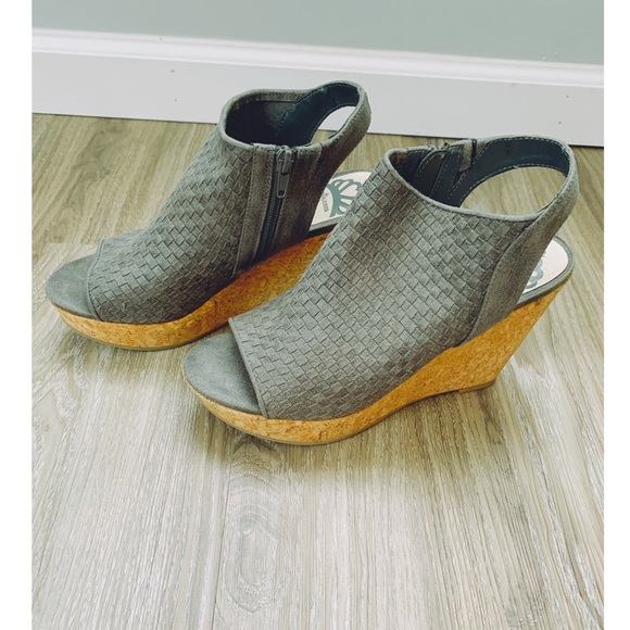 Shoes - Francesca’s Wedges